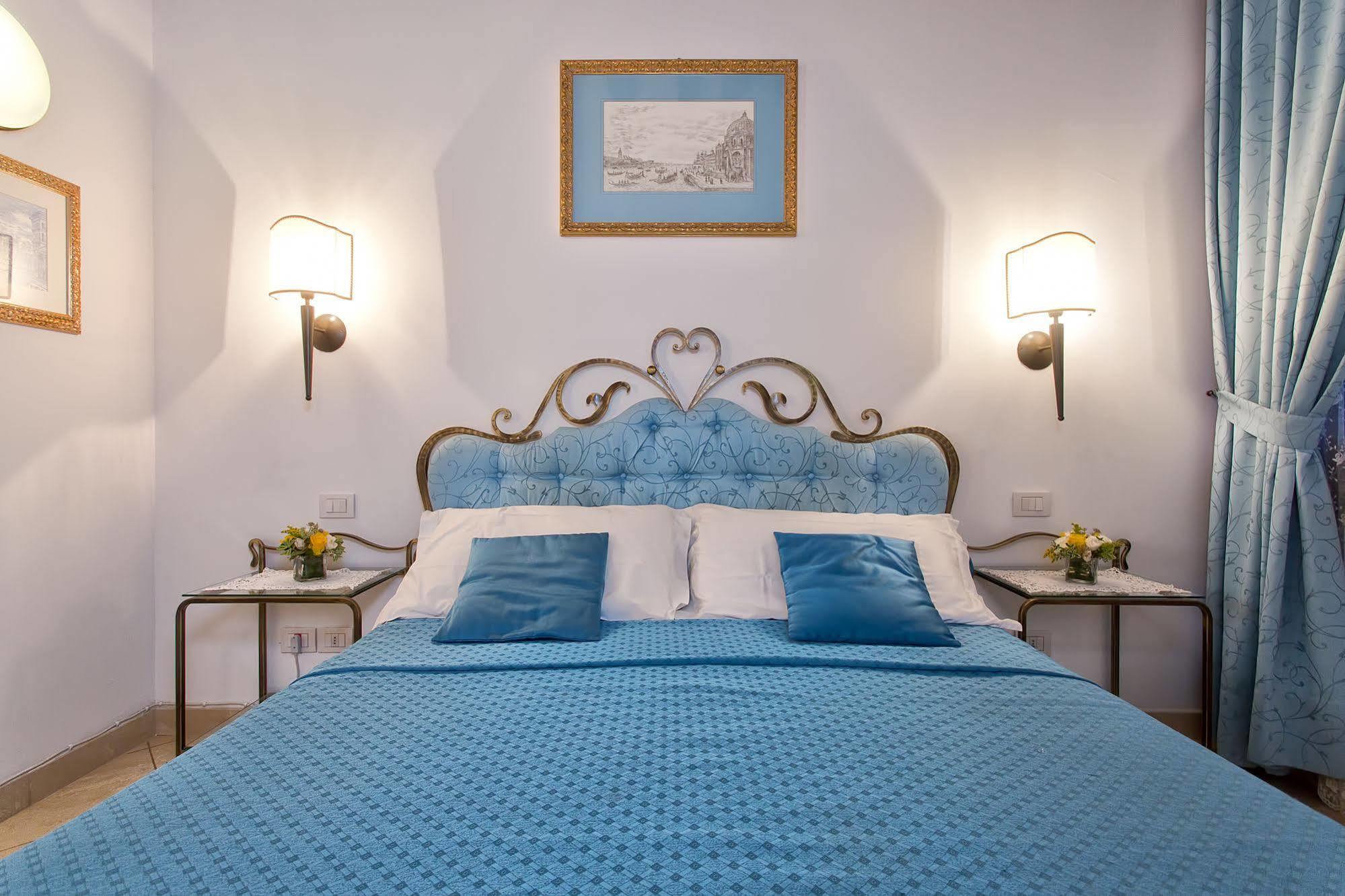 Vite Dorata Couette-café 3*